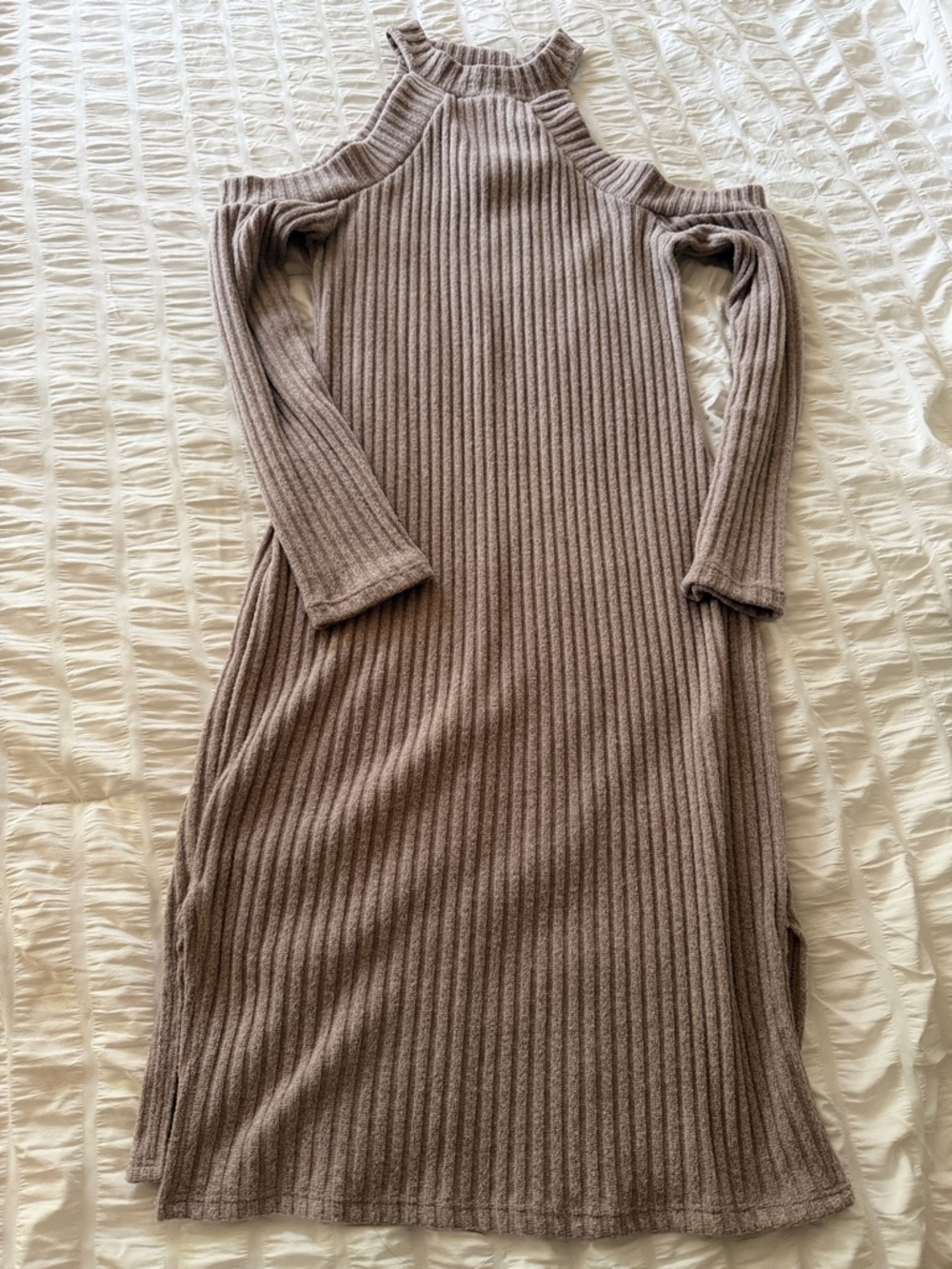Charlotte Russe Taupe Ribbed Cold-Shoulder Maxi Dress